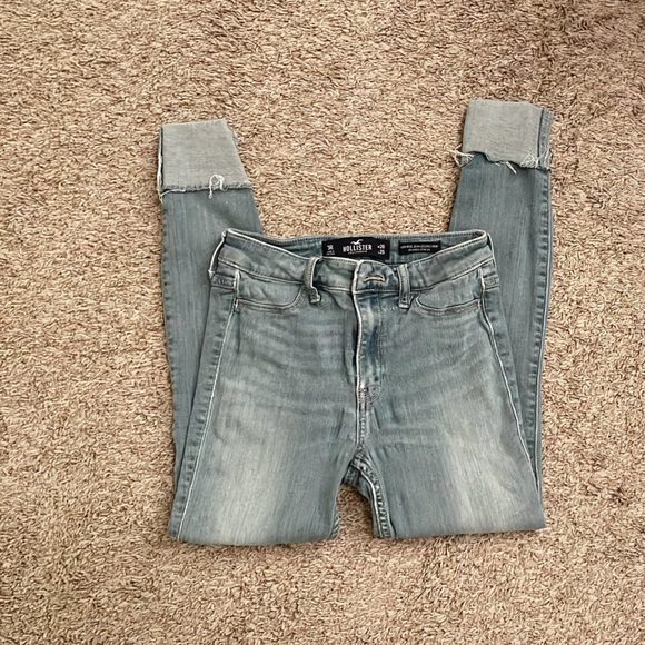 Hollister Curve High Rise Skinny Jeans - Picture 3 of 6